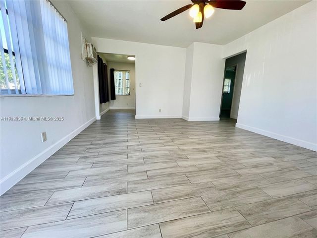 213 SW 10th St 0, Hallandale Beach, FL 33009