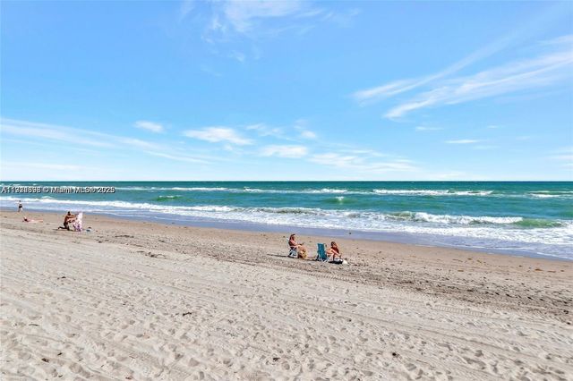 213 SW 10th St 0, Hallandale Beach, FL 33009