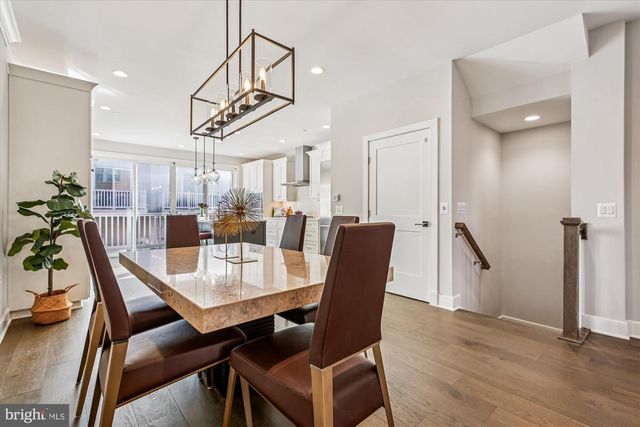 10340 GROSVENOR PL, North Bethesda, MD 20852