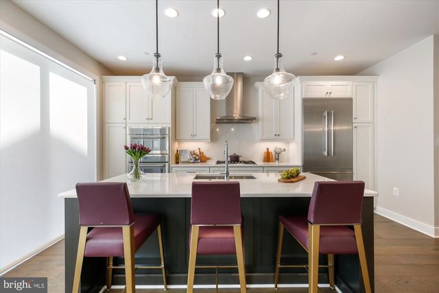 10340 GROSVENOR PL, North Bethesda, MD 20852