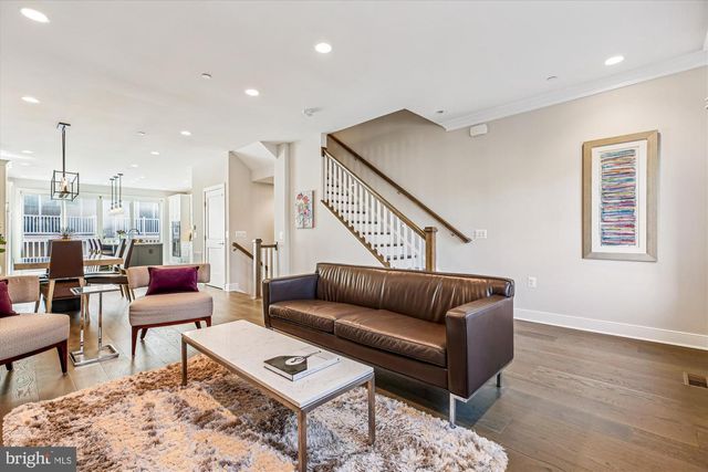 10340 GROSVENOR PL, North Bethesda, MD 20852