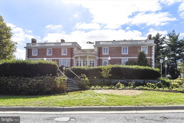 10340 GROSVENOR PL, North Bethesda, MD 20852
