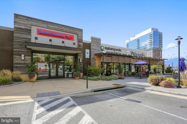 10340 GROSVENOR PL, North Bethesda, MD 20852