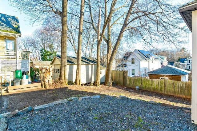 165 Whitwell St, Quincy, MA 02169