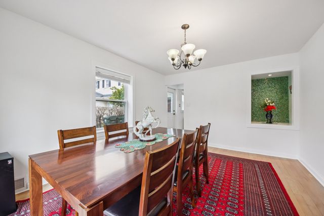 6601 N Trumbull Avenue, Lincolnwood, IL 60712