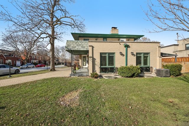 6601 N Trumbull Avenue, Lincolnwood, IL 60712