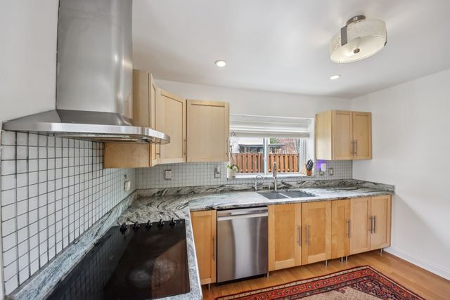 6601 N Trumbull Avenue, Lincolnwood, IL 60712