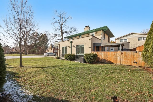 6601 N Trumbull Avenue, Lincolnwood, IL 60712