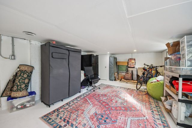 6601 N Trumbull Avenue, Lincolnwood, IL 60712