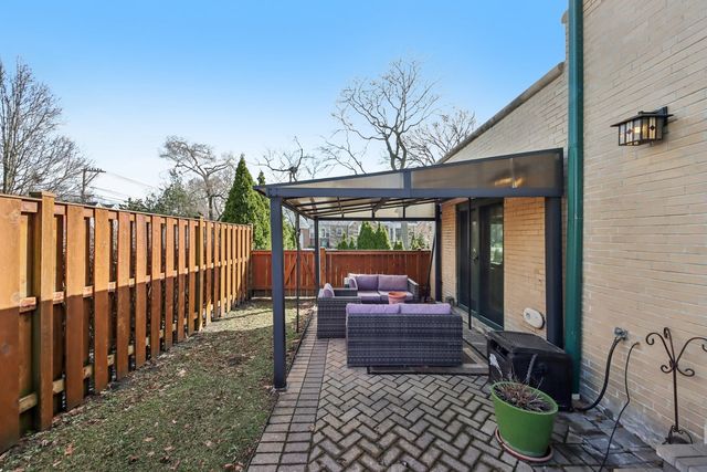 6601 N Trumbull Avenue, Lincolnwood, IL 60712