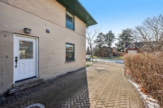 6601 N Trumbull Avenue, Lincolnwood, IL 60712