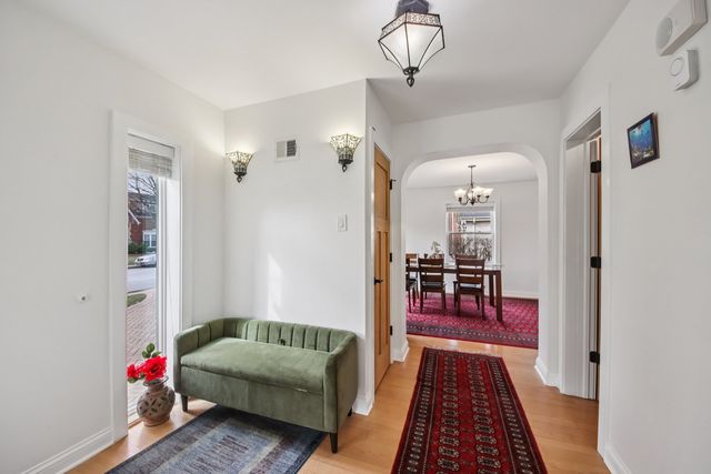 6601 N Trumbull Avenue, Lincolnwood, IL 60712