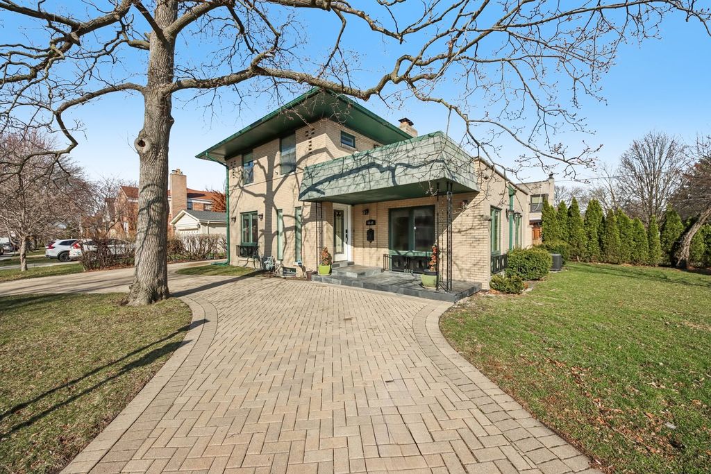 6601 N Trumbull Avenue, Lincolnwood, IL 60712