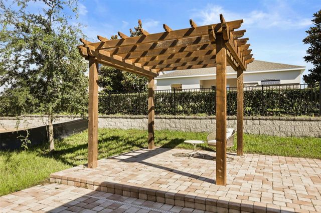 7104 DILLY LAKE AVENUE, Groveland, FL 34736
