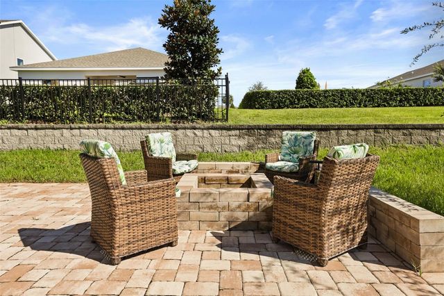 7104 DILLY LAKE AVENUE, Groveland, FL 34736