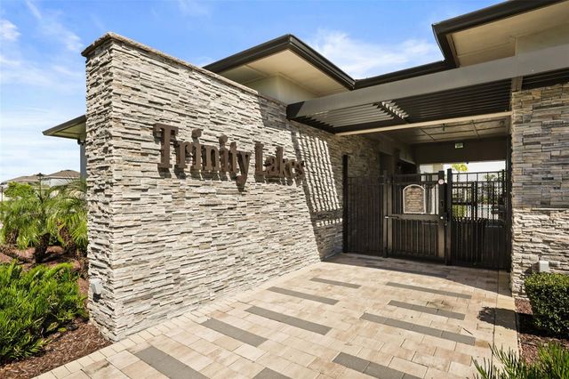 7104 DILLY LAKE AVENUE, Groveland, FL 34736