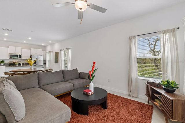 873 TENNYSON MILL CIRCLE, Tampa, FL 33619