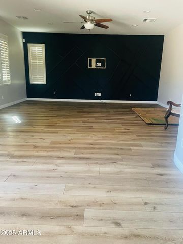 2205 W GAMBIT Trail, Phoenix, AZ 85085