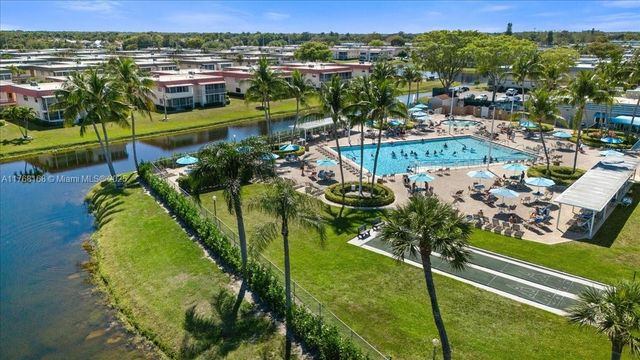 590 Brittany M 590, Delray Beach, FL 33446