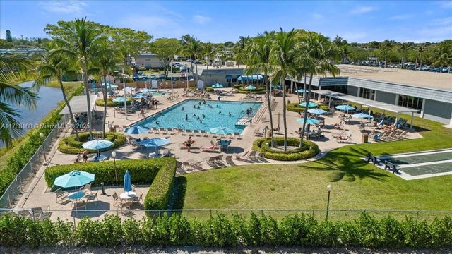 590 Brittany M 590, Delray Beach, FL 33446