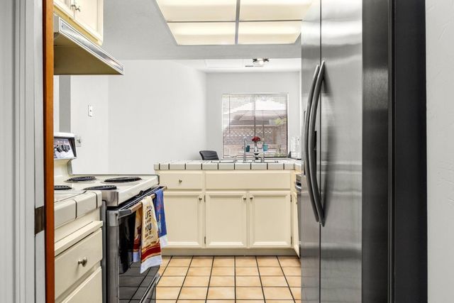 3205 Stockbridge Lane, Santa Cruz, CA 95065