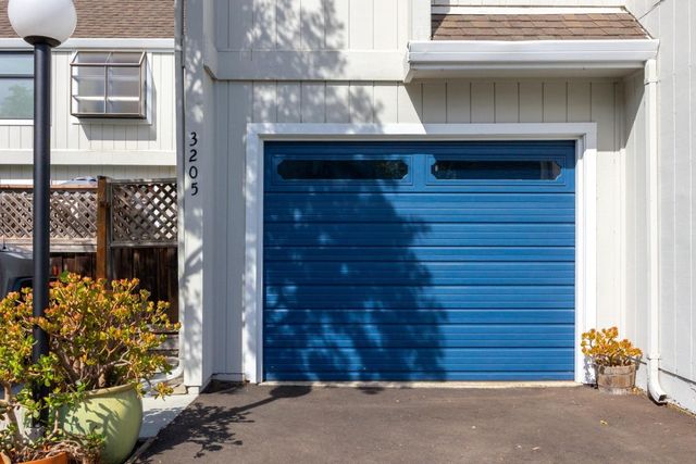 3205 Stockbridge Lane, Santa Cruz, CA 95065