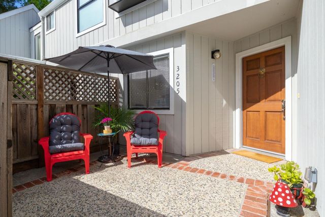 3205 Stockbridge Lane, Santa Cruz, CA 95065