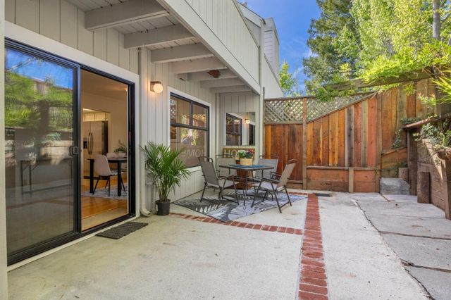 3205 Stockbridge Lane, Santa Cruz, CA 95065