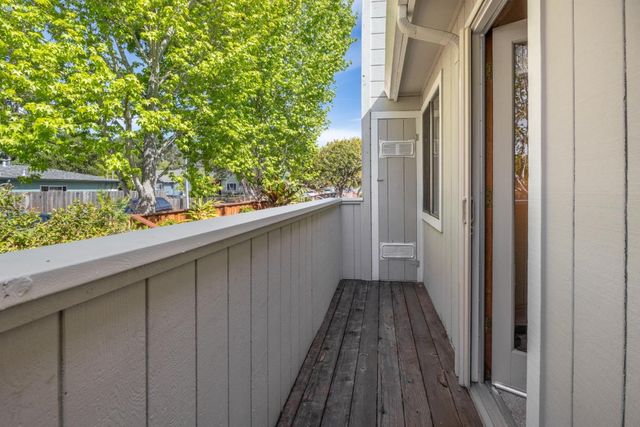3205 Stockbridge Lane, Santa Cruz, CA 95065