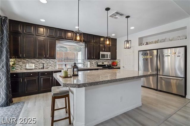 5955 Mendocino Hill Avenue, Las Vegas, NV 89139