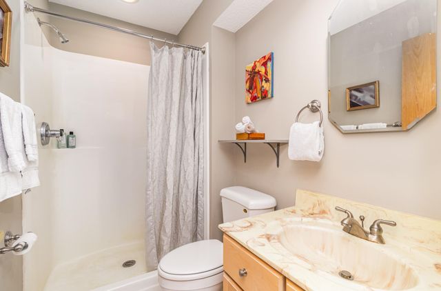 5501 Humboldt Circle, Minneapolis, MN 55419