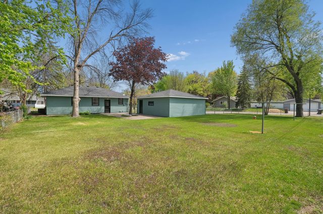 8774 Hale Avenue S, Cottage Grove, MN 55016