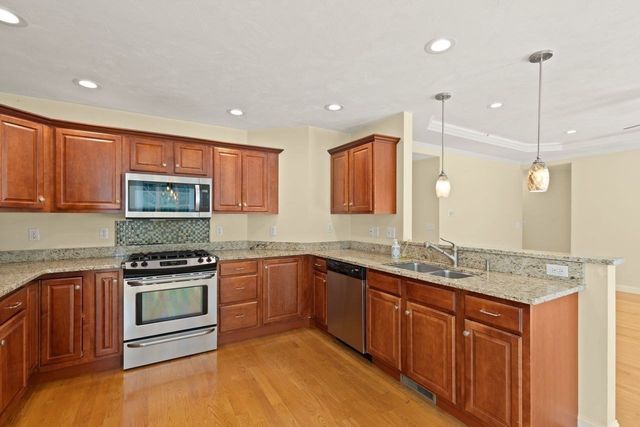 36 Shannon Marie Way, Easton, MA 02356