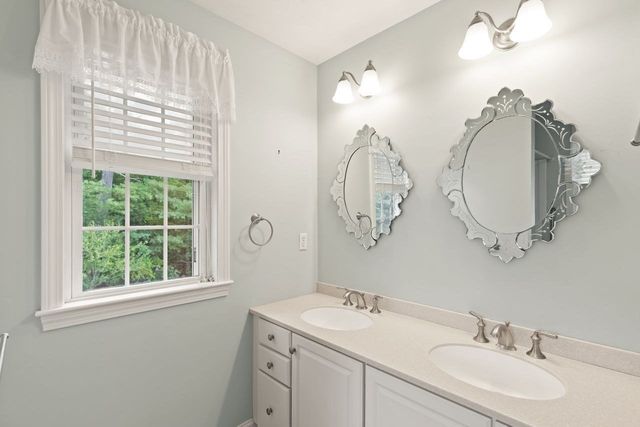 36 Shannon Marie Way, Easton, MA 02356