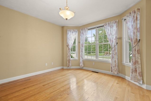 36 Shannon Marie Way, Easton, MA 02356