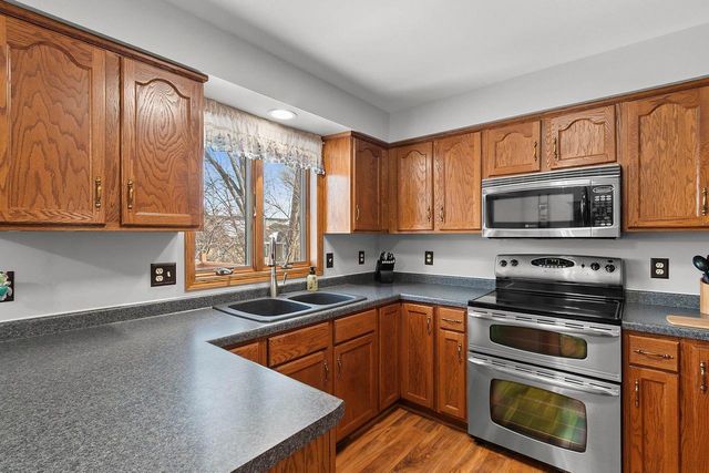 W6082 HEARTHSTONE DRIVE, Appleton, WI 54915