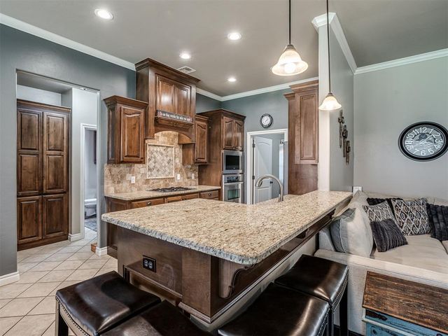 11613 SW 18th Street, Yukon, OK 73099
