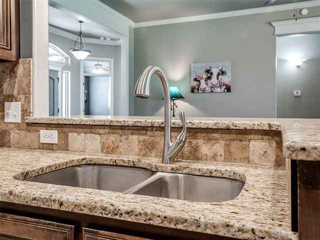 11613 SW 18th Street, Yukon, OK 73099