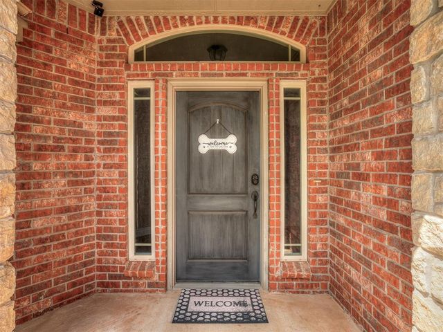 11613 SW 18th Street, Yukon, OK 73099