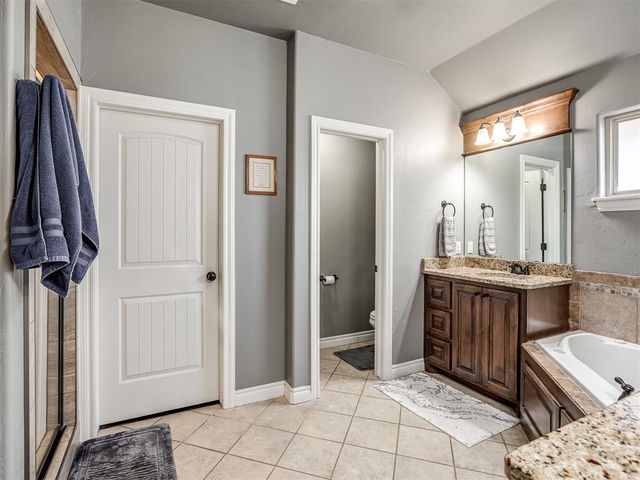 11613 SW 18th Street, Yukon, OK 73099