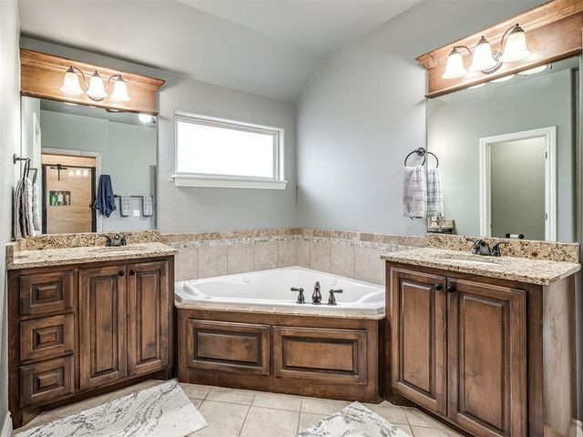 11613 SW 18th Street, Yukon, OK 73099