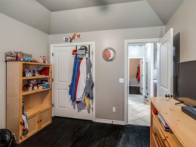 11613 SW 18th Street, Yukon, OK 73099