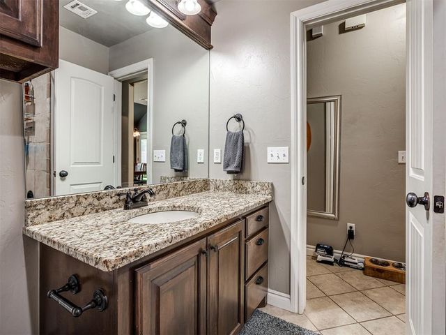 11613 SW 18th Street, Yukon, OK 73099