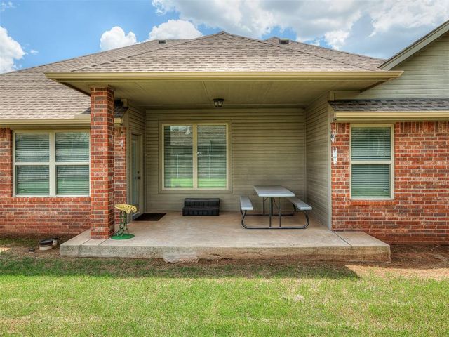 11613 SW 18th Street, Yukon, OK 73099