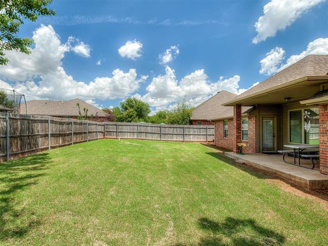11613 SW 18th Street, Yukon, OK 73099