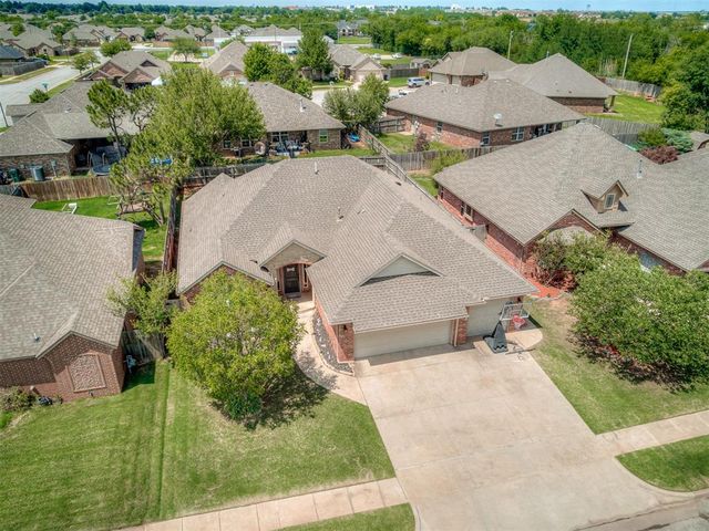 11613 SW 18th Street, Yukon, OK 73099