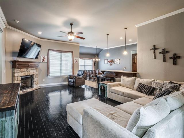 11613 SW 18th Street, Yukon, OK 73099