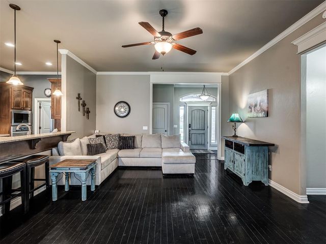 11613 SW 18th Street, Yukon, OK 73099