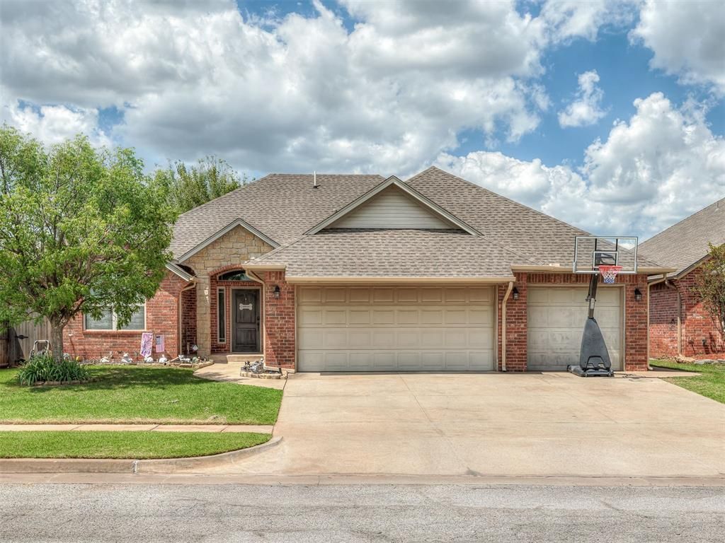 11613 SW 18th Street, Yukon, OK 73099