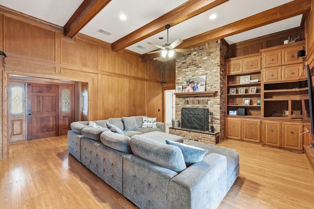 11303 Southwind Place, Krum, TX 76249
